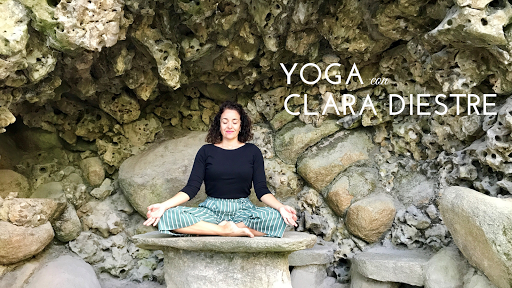Clara Diestre Enseñanza de Yoga y Meditación