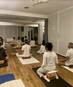 Escuela Yoga Zaragoza. Lydia Galdamez