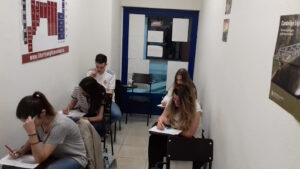 Liberty English School, Academia de Inglés