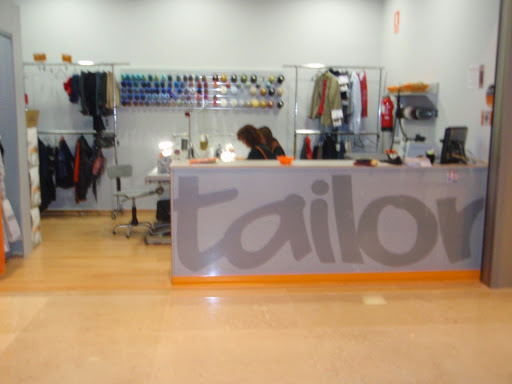 Tailor & Co. (CC Aragonia)