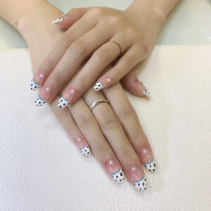 uñas y cejas