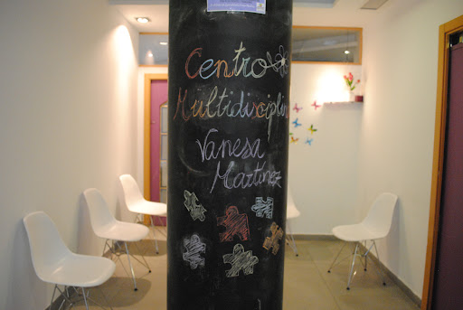 Logopeda Vanesa Martínez - Centro de Especialidades