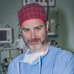 Dr. Enrique David Monclús Fuertes, Cirujano plástico