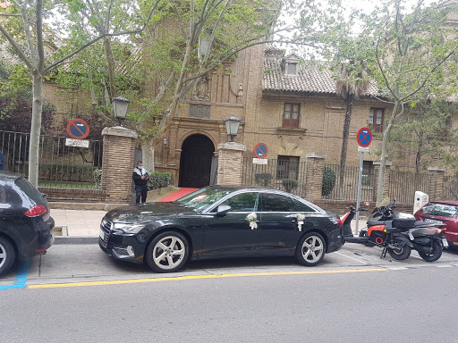 Alquiler Vehículos y Furgonetas Van con Conductor en Zaragoza - PROCAS - Auto Turismos
