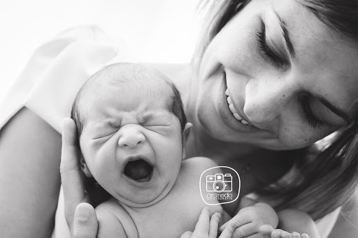 GrisMedio Fotografía especializada newborn, recién nacidos y embarazo en zaragoza